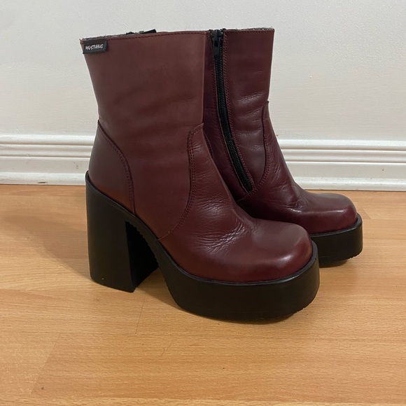 Vintage Mustang maroon boots, size 37, square nose square heels - Picture 3 of 3